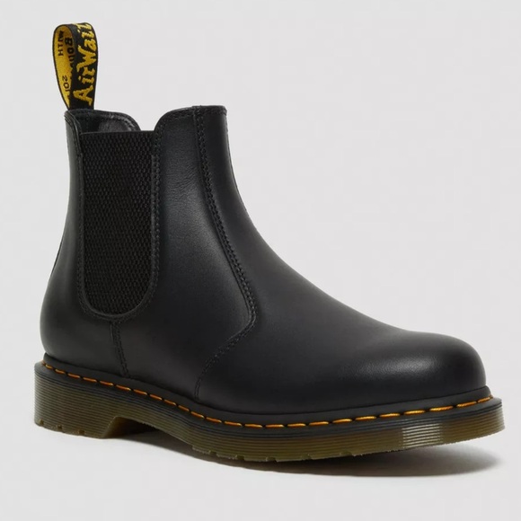 Dr. Martens Shoes - Dr. Martens 2976 Chelsea Boots 🥾
